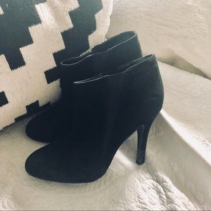 Jessica Simpson Black Suede Booties 6.5